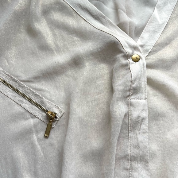 Elegant shimmer Cream blouse Top size XL - Picture 3 of 3